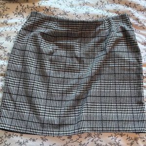 H&M Plaid Black and White Skirt
